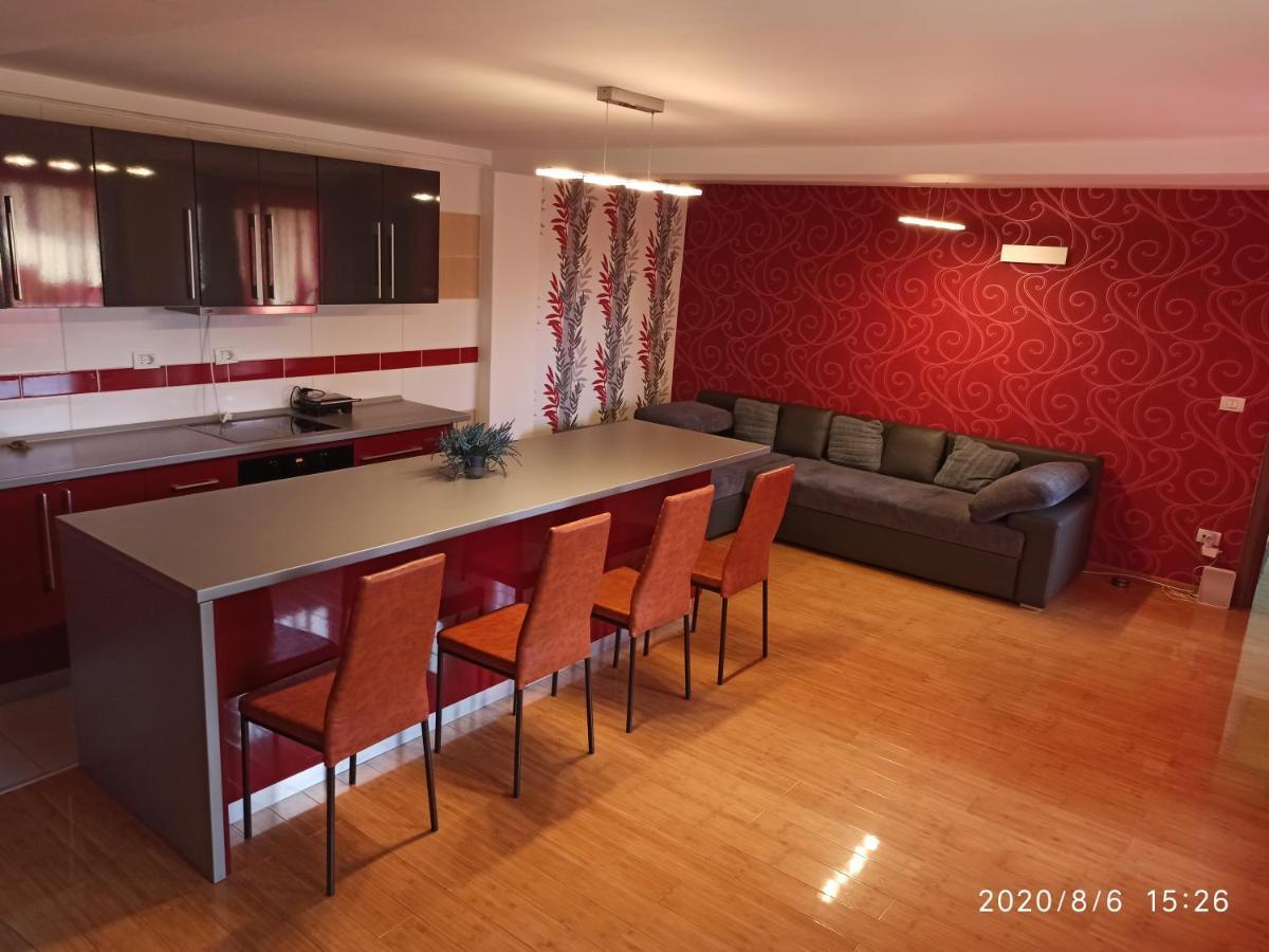 Casa Tiky Hotel Timişoara Buitenkant foto