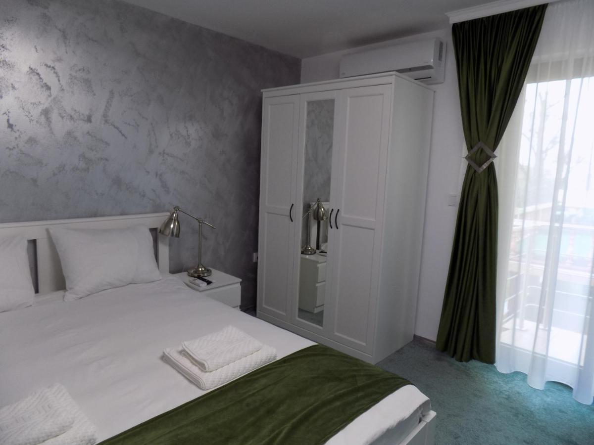 Casa Tiky Hotel Timişoara Buitenkant foto