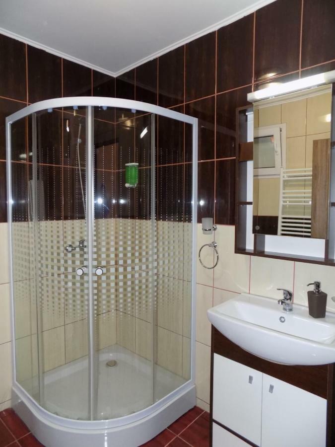 Casa Tiky Hotel Timişoara Buitenkant foto