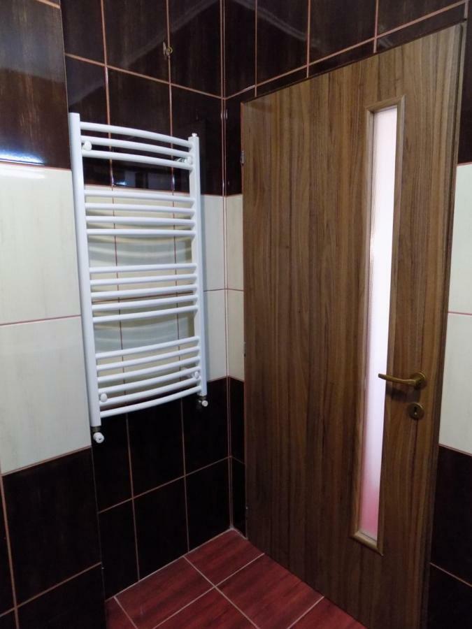 Casa Tiky Hotel Timişoara Buitenkant foto